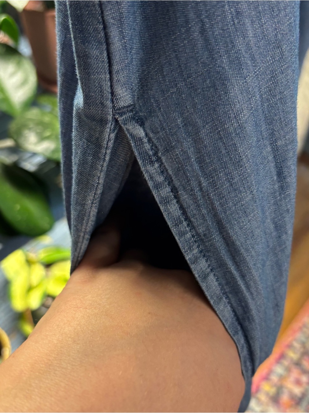 Sleeveless Chambray Button-Front Dress in Denim Blue - Picture 5 of 6
